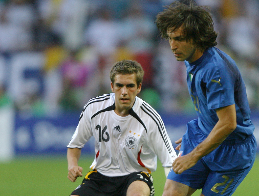 Ronaldo bị gạt khỏi đội hình trong mơ của Pirlo